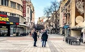 Guest Rooms Super Center Plovdiv Perfect Location